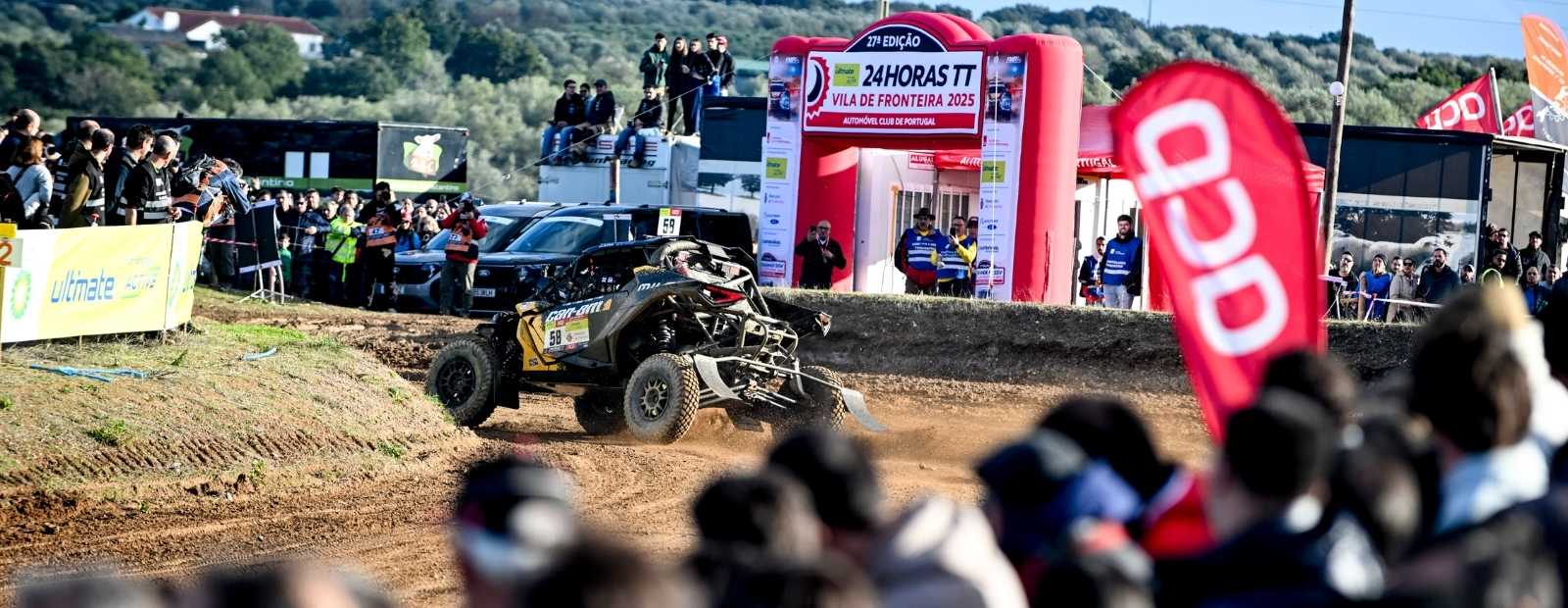 Detalhe--Portugueses-contrariam